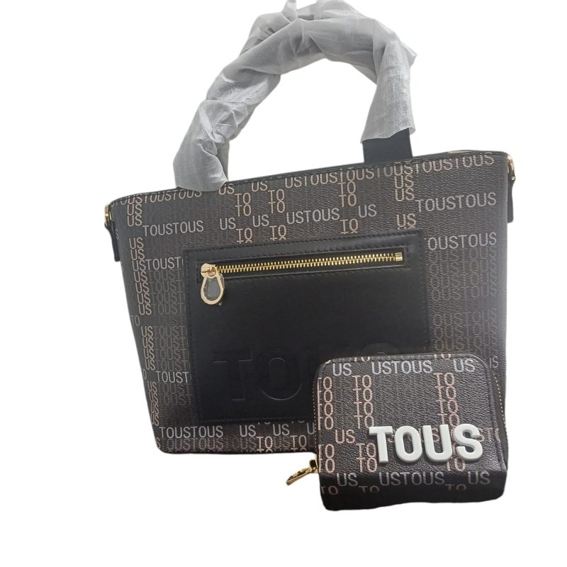 Elegancia y Estilo: Descubre las Carteras Tous que Definen Tu Personalidad - Imagen 3